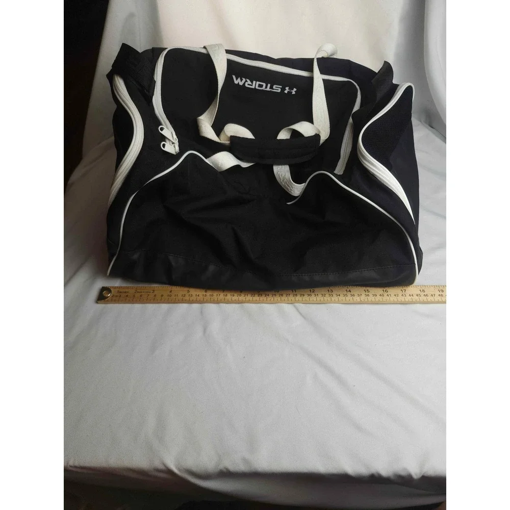 Under Armour Storm Undeniable Duffle Bag Black White Gym Travel Medium Bag